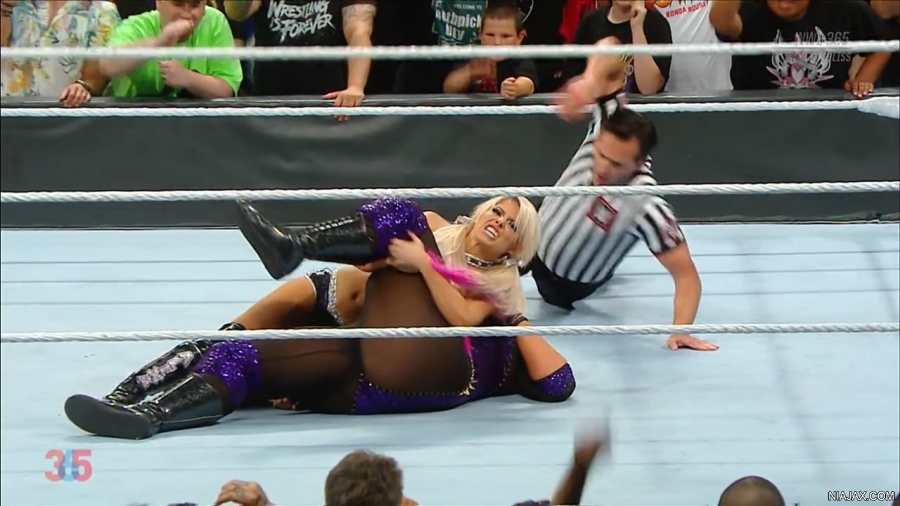 niawwe24alexa_Still120.jpg