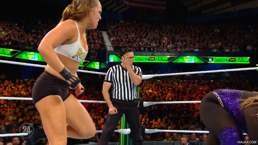 niawwe24ronda_Still007.jpg