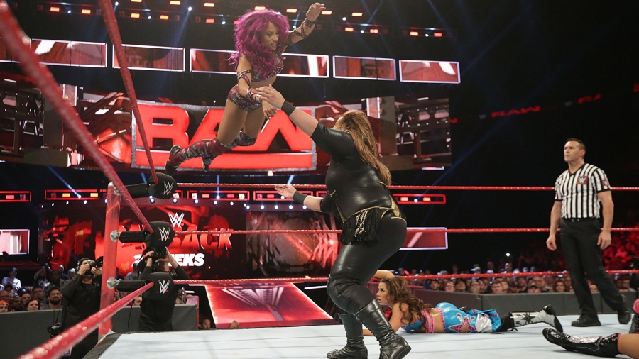 WWE_Raw_41717_Sasha_Banks_Nia_Jax_1920x1080.jpg