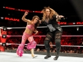 nia-jax-con-alexa-bliss-vs-mickie-james-a-wwe-raw-2-maxw-1280.jpg